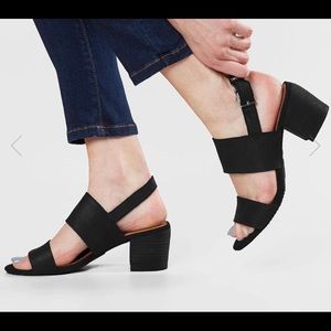 TOMS Black Leather Women’s Poppy Sandals